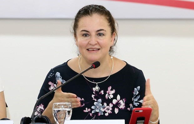 Aide australienne pour améliorer le travail social pour les femmes et les enfants maltraités